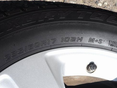 Used 2019 Toyota Sienna LE image 43