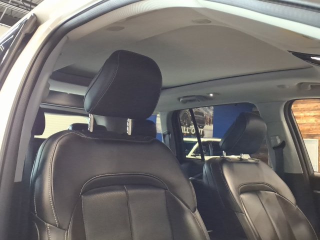 Used 2023 Jeep Grand Cherokee 4WD 4xe w/ Luxury Tech Group II image 21