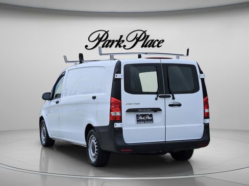 Used 2019 Mercedes-Benz Metris image 3