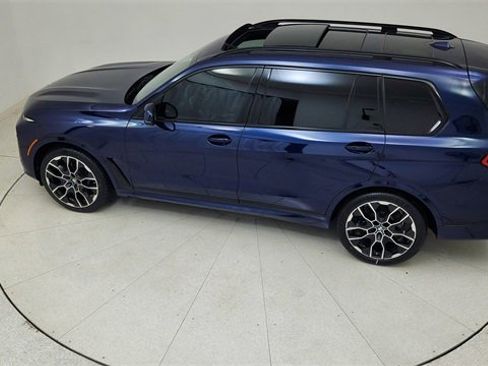 Used 2024 BMW X7 xDrive40i w/ Executive Package image 83