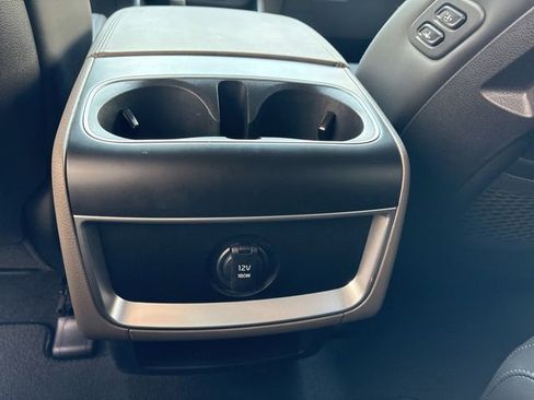 Certified 2026 Kia Carnival EX FWD image 30