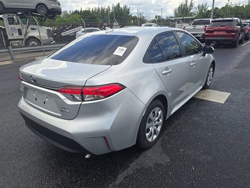 Used 2025 Toyota Corolla LE FWD image 3