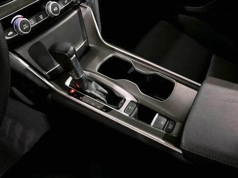 Used 2019 Honda Accord LX image 17