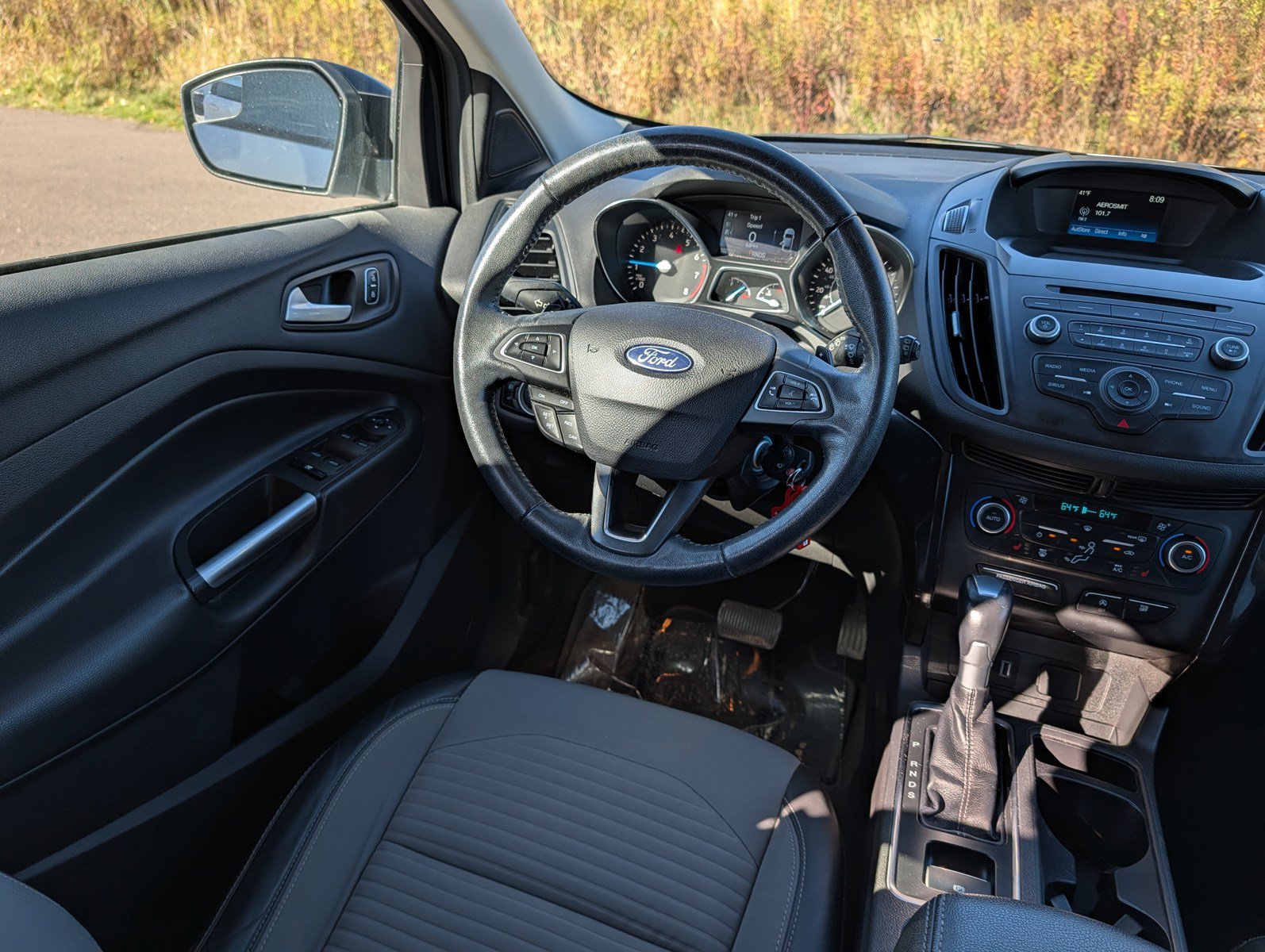 Used 2018 Ford Escape SE w/ SE Sport Appearance Package AWD/4WD image 9