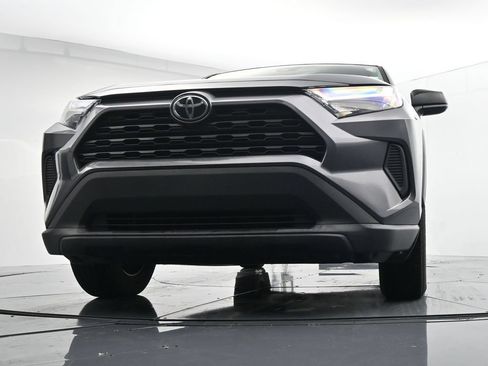 Used 2023 Toyota RAV4 LE AWD/4WD image 33