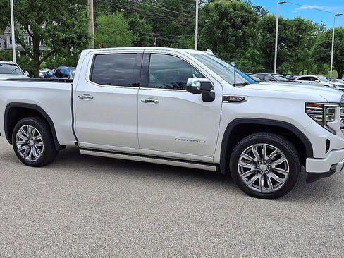 Used 2023 GMC Sierra 1500 Denali w/ Denali Reserve Package AWD/4WD image 2