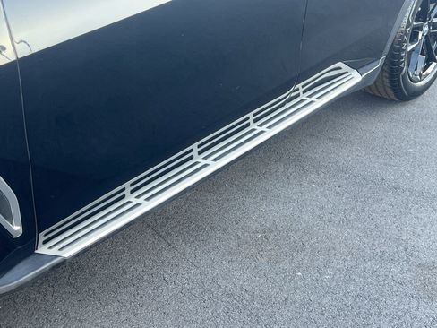 Used 2022 BMW X5 sDrive40i w/ Executive Package image 33