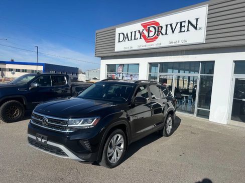 Used 2021 Volkswagen Atlas SE image 1