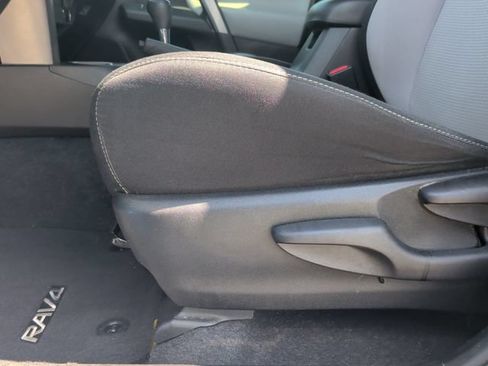 Used 2017 Toyota RAV4 XLE FWD image 15