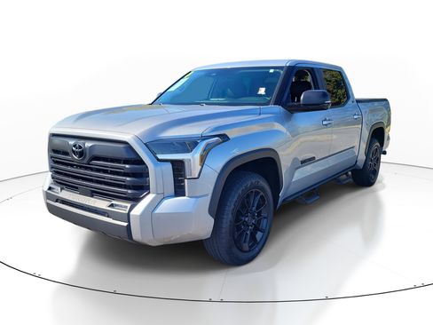 Used 2024 Toyota Tundra SR5 image 3