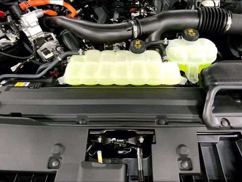 New 2025 Ford F150 Lariat w/ Equipment Group 501A Mid image 16