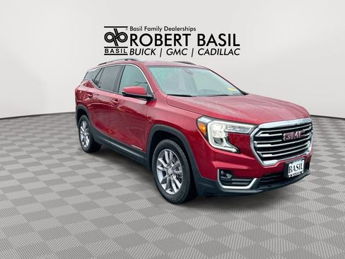 Used 2024 GMC Terrain SLT w/ LPO, Floor Liner Package AWD/4WD image 2