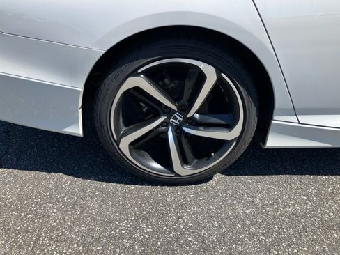 Used 2018 Honda Accord Sport image 23