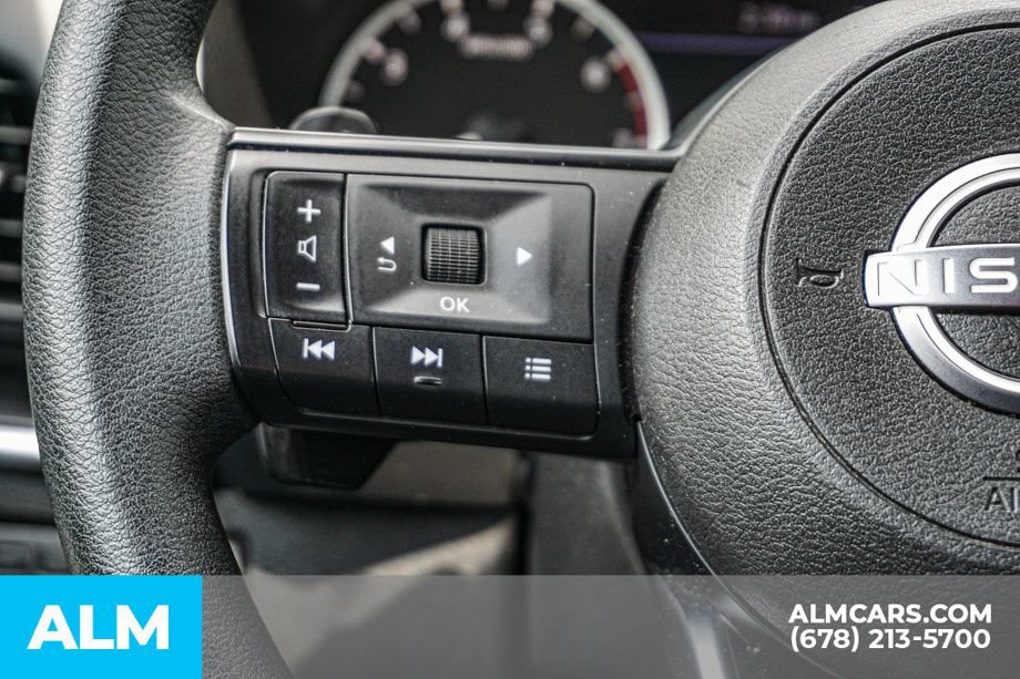 Used 2024 Nissan Rogue S FWD image 28