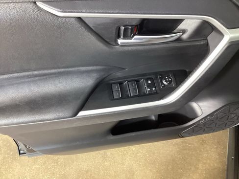 Used 2024 Toyota RAV4 AWD Hybrid image 11