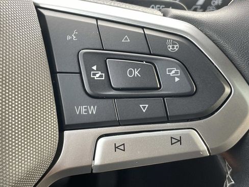 Certified 2025 Volkswagen Atlas SE w/ Panoramic Sunroof Package image 25