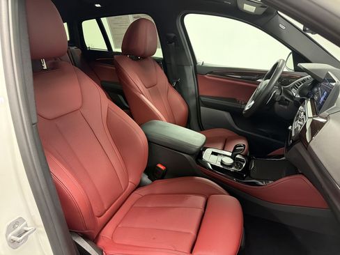 Certified 2025 BMW X4 xDrive30i AWD/4WD image 22