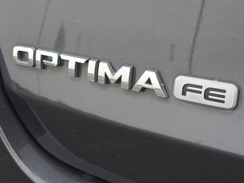 Used 2018 Kia Optima LX image 11