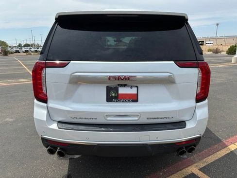 Used 2021 GMC Yukon Denali w/ Denali Premium Package AWD/4WD image 5