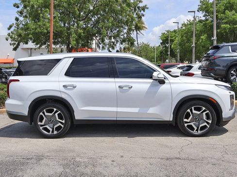 Used 2024 Hyundai Palisade SEL FWD image 19