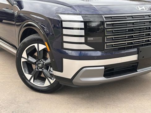 Certified 2026 Hyundai Palisade Limited image 2