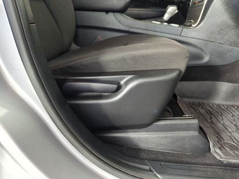 Used 2020 Jeep Grand Cherokee Laredo image 35