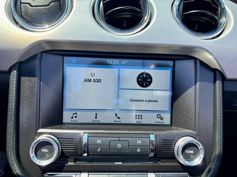 Used 2016 Ford Mustang Premium RWD image 27