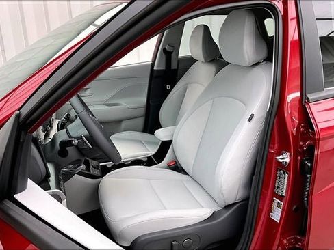 Used 2025 Hyundai Kona SEL AWD/4WD image 11