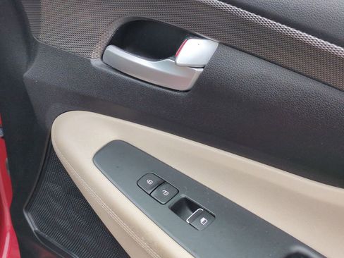Used 2019 Hyundai Santa Fe SE FWD image 25