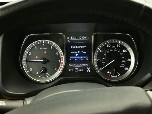 Used 2016 Nissan Titan SL image 18