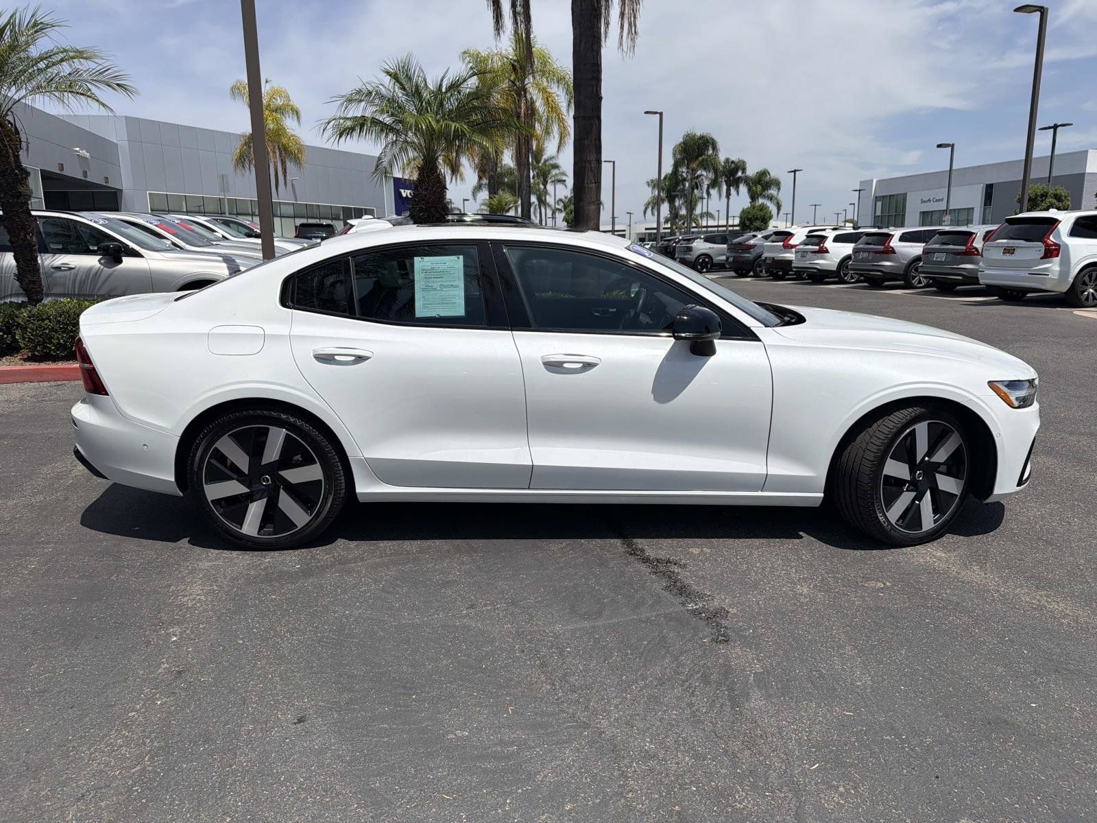 Certified 2024 Volvo S60 T8 Plus AWD/4WD image 4
