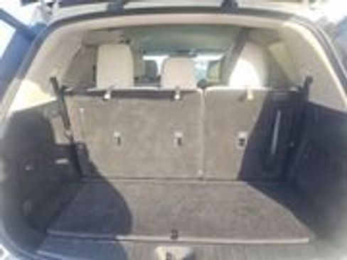 Used 2024 Nissan Pathfinder SL image 16