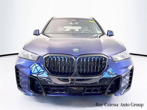 Used 2024 BMW X5 xDrive40i w/ M Sport Package image 2