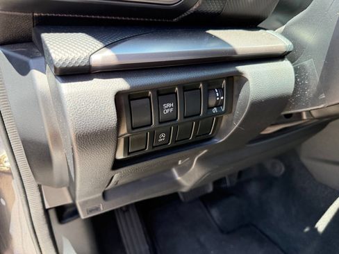 Used 2024 Subaru Forester Premium AWD/4WD image 13