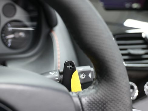 Used 2016 Aston Martin V8 Vantage GT RWD image 27