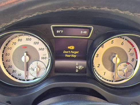 Used 2015 Mercedes-Benz CLA 250 image 6