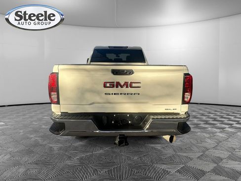 Used 2022 GMC Sierra 2500 SLE w/ SLE Convenience Package image 4