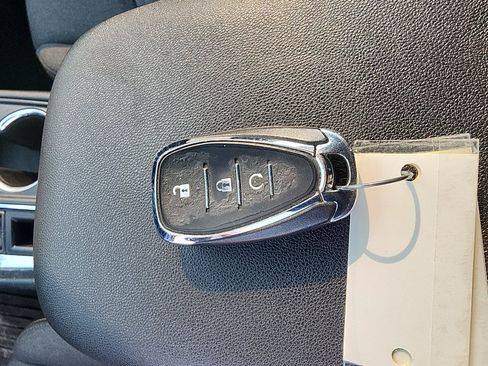 Used 2019 Chevrolet Equinox LT AWD/4WD image 21