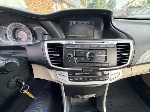 Used 2013 Honda Accord LX image 5