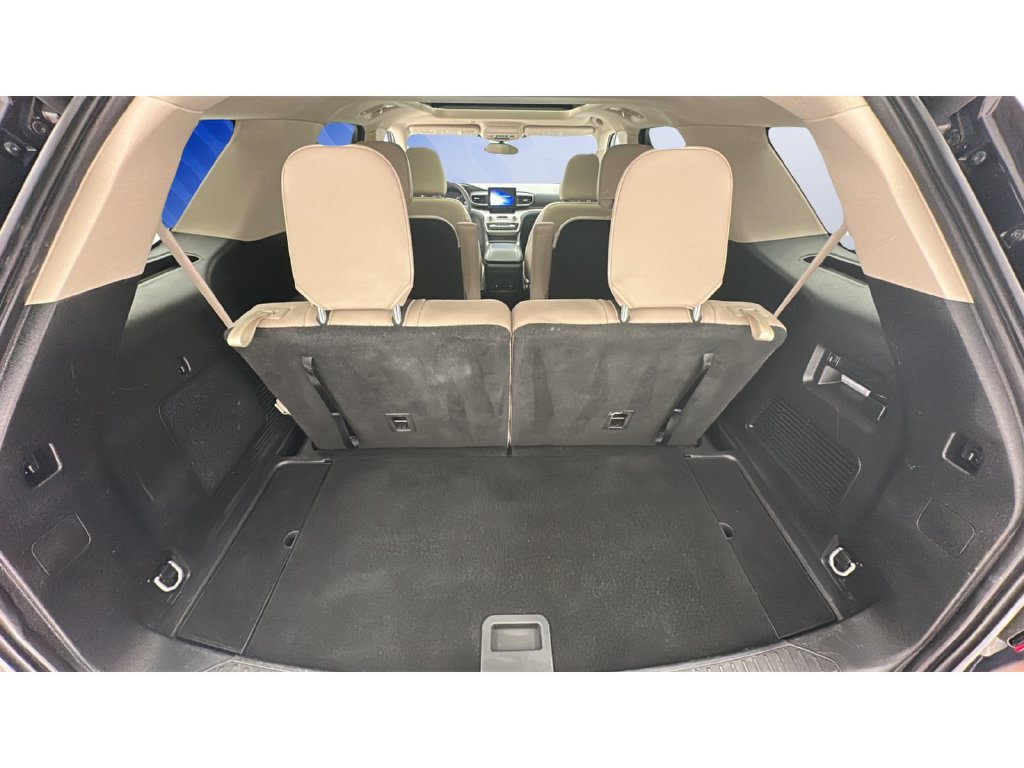 Used 2023 Ford Explorer XLT w/ Equipment Group 202A AWD/4WD image 22