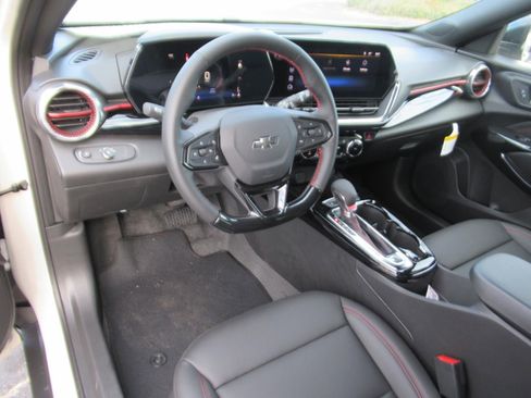 New 2026 Chevrolet Trax RS w/ Driver Confidence Package image 16