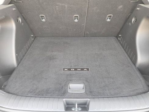 Certified 2025 Hyundai Kona SEL image 30