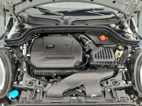 Used 2022 MINI Cooper S w/ Signature Upholstery Package image 9