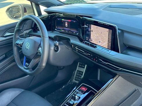 Used 2024 Volkswagen Golf R 2.0T image 28