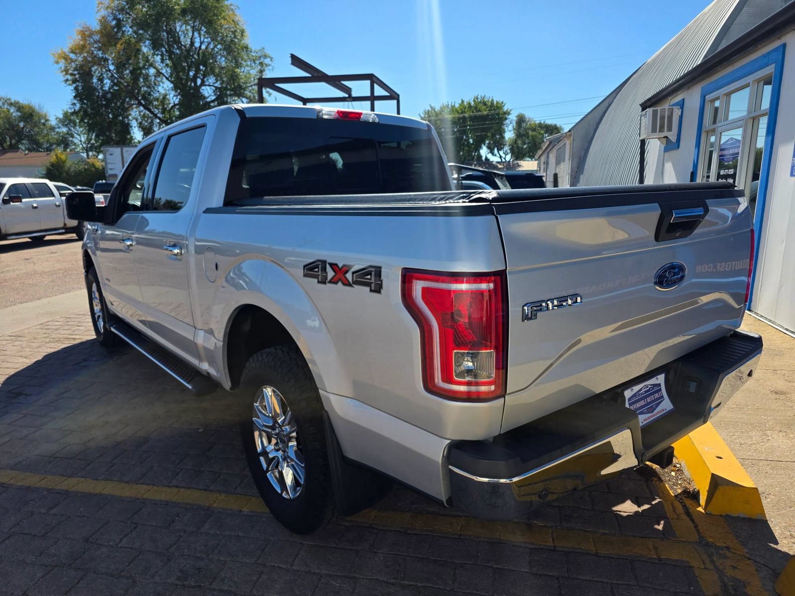 Used 2016 Ford F150 XLT w/ Equipment Group 302A Luxury AWD/4WD image 7