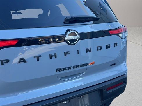 Used 2024 Nissan Pathfinder Rock Creek image 10