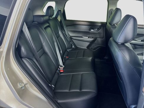 Used 2023 Nissan Rogue SL FWD image 27