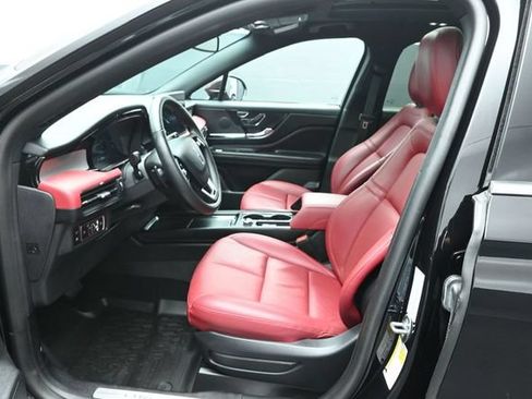 Certified 2025 Lincoln Corsair Grand Touring AWD/4WD image 10