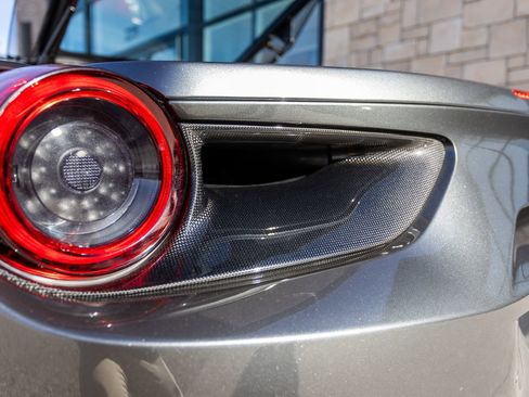 Used 2017 Ferrari 488 GTB image 16