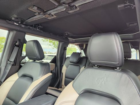 Used 2024 Ford Bronco Wildtrak image 12